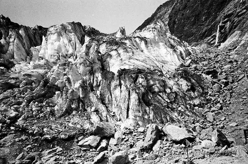 Franz Josef Glacier 00580035.JPG - Kodak TriX 400 film